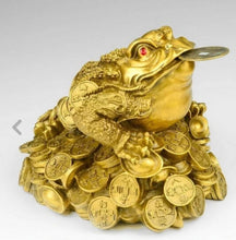 Load image into Gallery viewer, Chinese Feng Shui Lucky Wealth Money Toad Gourd Brass Copper Statue Home/Office Decor Sculpture Craft Living Room TV Cabinet Fortune Ornament Housewarming Gift