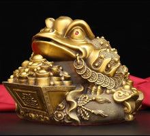 Load image into Gallery viewer, Chinese Feng Shui Lucky Wealth Money Toad Gourd Brass Copper Statue Home/Office Decor Sculpture Craft Living Room TV Cabinet Fortune Ornament Housewarming Gift