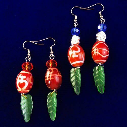 10% OFF- 2 Pairs of Vintage Beautiful Heaven Eye Red Bead Green Jade Leaf Silver Earrings D18766