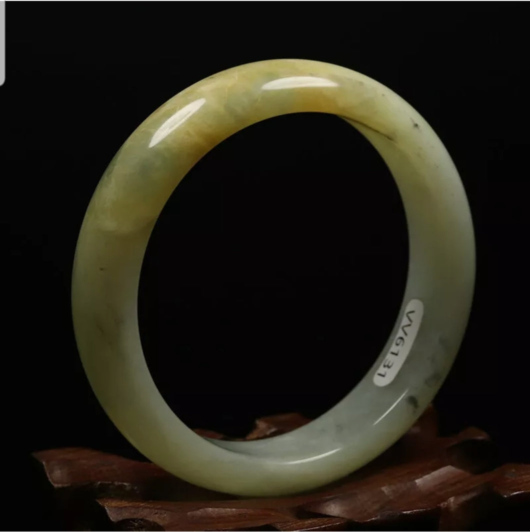 10% OFF- 52/53/54mm Certified Natural Emerald Xiu Jade*A Handcarved Bangle VV6131