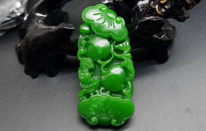 Certified Natural Green Hetain Jade HandCarved Peach Ruyi Pendant