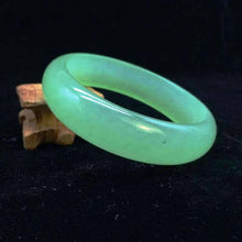 Load image into Gallery viewer, 10% OFF on Sales- 60/61/62 mm Certified Natural Green Ice Emerald Jade Bracelet Bangle《Grade A》A20174