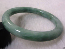 Load image into Gallery viewer, 10% OFF) 55-65 mm Certified Natural Jadeite Emerald Jade Bangle《Grade A》