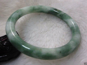 10% OFF) 55-65 mm Certified Natural Jadeite Emerald Jade Bangle《Grade A》