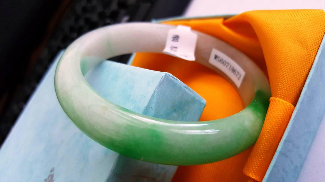 10% OFF- 53/54/55 mm Certified Natural Jadeite Emerald Jade Bangle《Grade A》A518