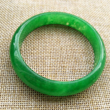 Load image into Gallery viewer, 10% OFF- 55/56/57 mm Certified Natural Jadeite Emerald Jade Bangle《Grade A》M528