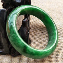 Load image into Gallery viewer, 10% OFF- 55/56/57 mm Certified Natural Jadeite Emerald Jade Bangle《Grade A》V560