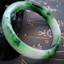 Load image into Gallery viewer, 10% OFF- 58/59/60 mm Certified Natural Jadeite Emerald Jade Bangle《Grade A》M519