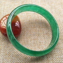 Load image into Gallery viewer, 10% OFF- 54/55/56mm Certified Natural Jadeite Emerald A*Jade HandCarved Bangle Z901