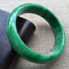 Load image into Gallery viewer, 10% OFF- 58/59/60 mm Certified Natural Jadeite Emerald A*Jade Handcarved Bangle C132