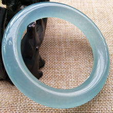 Load image into Gallery viewer, 10% OFF- 59/60/61 mm Certified Natural Jadeite Emerald A*Jade Handcarved Bangle Z937