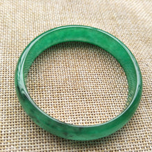 Load image into Gallery viewer, 10% OFF- 54/55/56mm Certified Natural Jadeite Emerald A*Jade HandCarved Bangle Z901