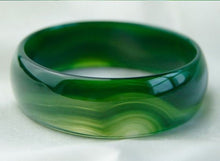 Load image into Gallery viewer, 10% OFF- 48/49/50 mm Certified Natural Green Emerald A*Jade HandCarved Bangle A1944