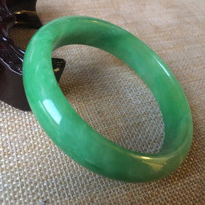 10% OFF- 58/59/60mm Certified Natural Green Jadeite Emerald A*Jade HandCarved Bangle L038