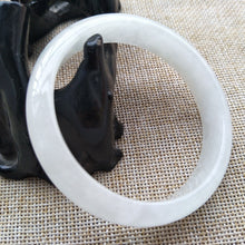 Load image into Gallery viewer, 10% OFF- 59/60/61 mm Certified Natural Jadeite Emerald A*Jade HandCarved Bangle C000