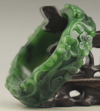 Load image into Gallery viewer, 10% OFF- 57/58/59mm Certified Chinese Natural Green Hetian Emerald A*Jade HandCaved Flower Hollowed Out Bangle A1940