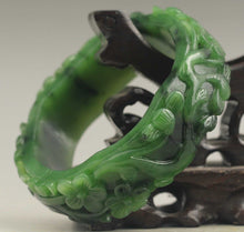 Load image into Gallery viewer, 10% OFF- 57/58/59mm Certified Chinese Natural Green Hetian Emerald A*Jade HandCaved Flower Hollowed Out Bangle A1940