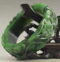 Load image into Gallery viewer, 10% OFF- 57/58/59mm Certified Chinese Natural Green Hetian Emerald A*Jade HandCaved Flower Hollowed Out Bangle A1940