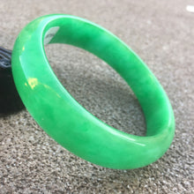 Load image into Gallery viewer, 10% OFF- 55/56/57mm Certified Natural Jadeite Emerald A*Jade HandCarved Bangle HA2106