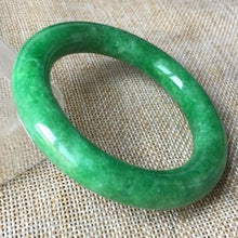 Load image into Gallery viewer, 10% OFF- 55/56/57mm Certified Natural Jadeite Emerald A*Jade HandCarved Bangle HA2107