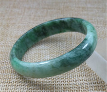 Load image into Gallery viewer, 10% OFF- 52/53/54 x 47.5m Certified Natural Jadeite Emerald A*Jade HandCarved Bangle Z-4105