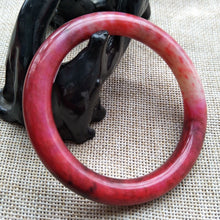 Load image into Gallery viewer, 10% OFF- 55/56/57mm Certified Natural Red Xiu Emerald A*Jade HandCarved Bangle Z608