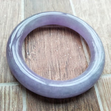 Load image into Gallery viewer, 10% OFF- 50/51/52mm Certified Natural Lavender Jadeite Emerald A*Jade HandCarved Bangle Z000