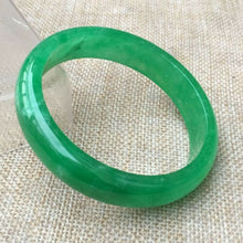 Load image into Gallery viewer, 10% OFF- 55/56/57mm Certified Natural Green Jadeite Emerald A*Jade HandCarved Bangle x2561