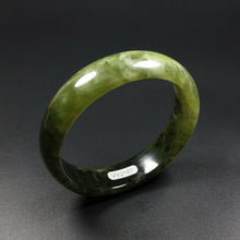 Load image into Gallery viewer, 10% OFF- 57/58/59mm Certified Natural Jadeite Emerald A*Jade Handcarved Bangle V2187