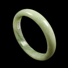 Load image into Gallery viewer, 10% OFF- 57/58/59mm Certified Natural Cloud Light Green Jadeite Emerald A Jade Bangle V3036