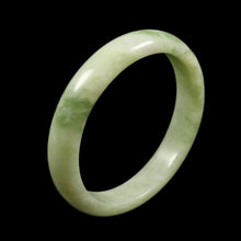Load image into Gallery viewer, 10% OFF- 57/58/59mm Certified Natural Cloud Light Green Jadeite Emerald A Jade Bangle V3036