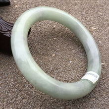 Load image into Gallery viewer, 10% OFF- 54/55/56mm Certified Natural Lavender Jadeite Emerald A*Jade HandCarved Round Bangle HA0857