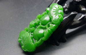 Certified Natural Green Hetain Jade HandCarved Peach Ruyi Pendant