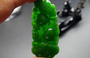 Certified Natural Green Hetain Jade HandCarved Peach Ruyi Pendant