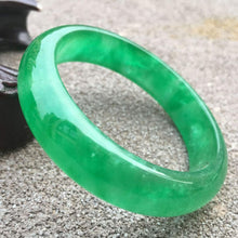 Load image into Gallery viewer, 10% OFF- 51/52/53mm Certified Natural Jadeite Emerald A*Jade HandCarved Bracelet Bangle GX325